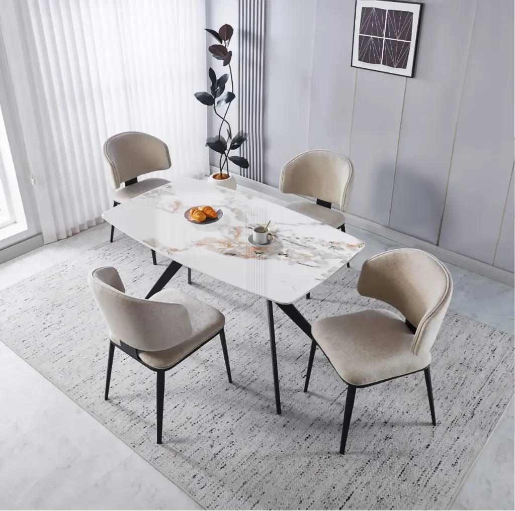 Dining Table + 4 Chairs