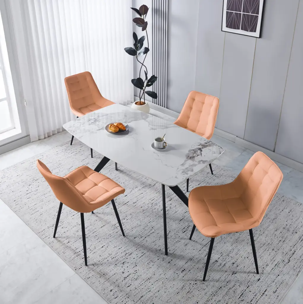 Dining Table + 4 Chairs