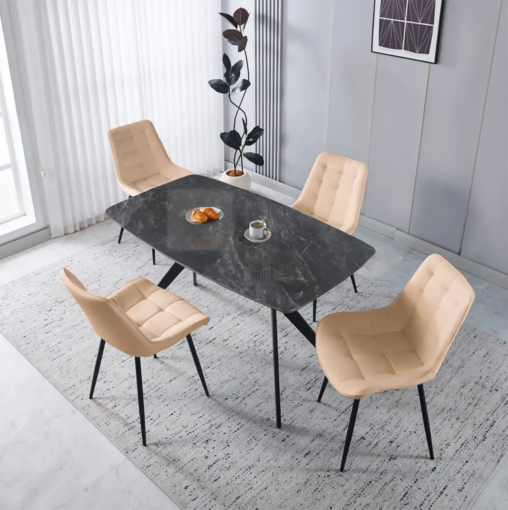 Dining Table + 4 Chairs