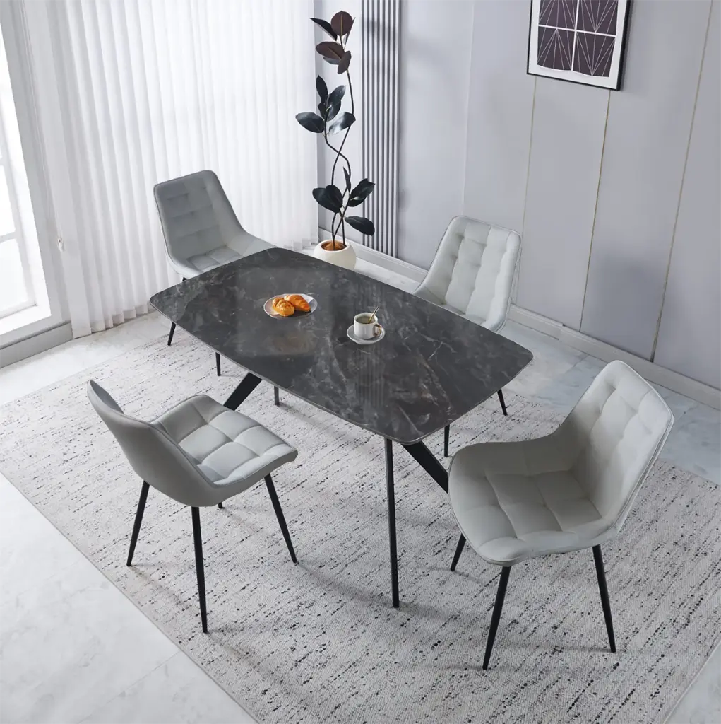 Dining Table + 4 Chairs