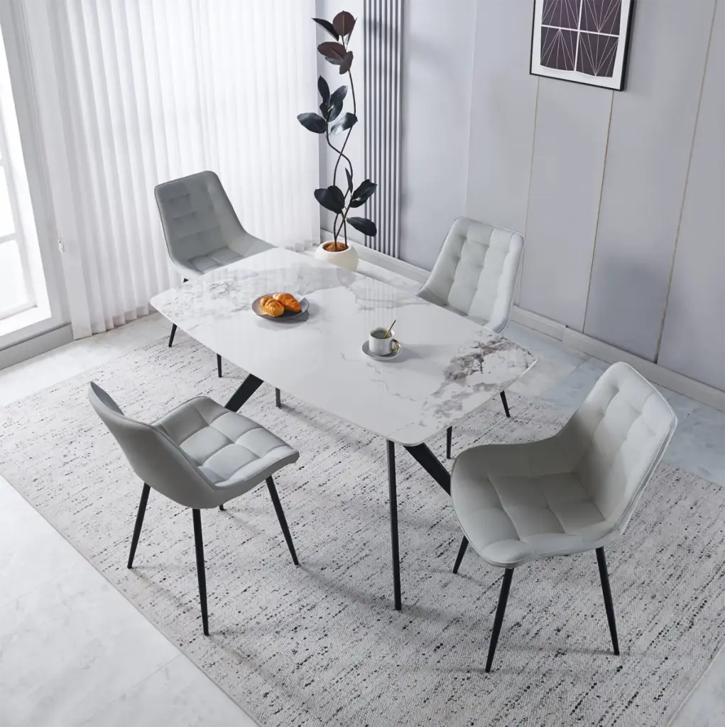 Dining Table + 4 Chairs