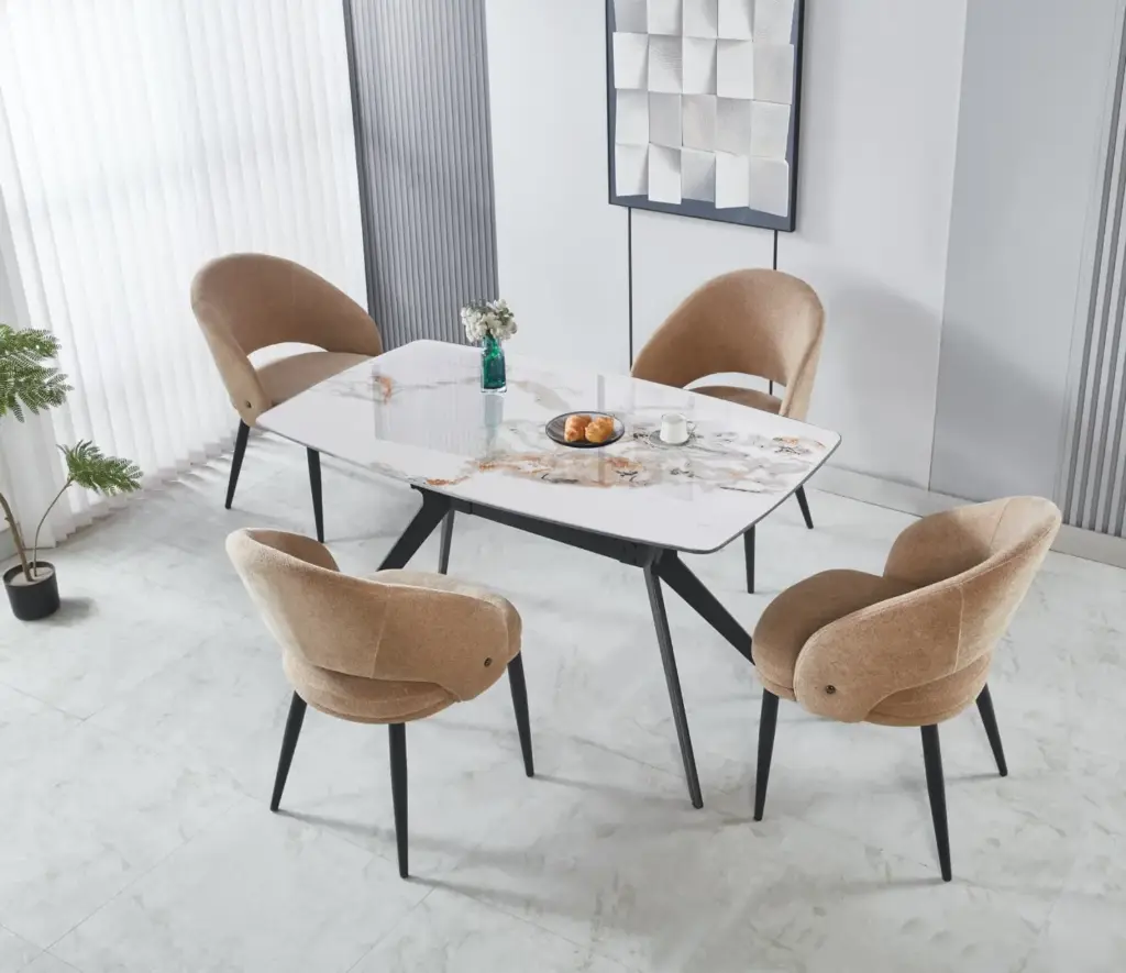 Dining Table + 4 Chairs