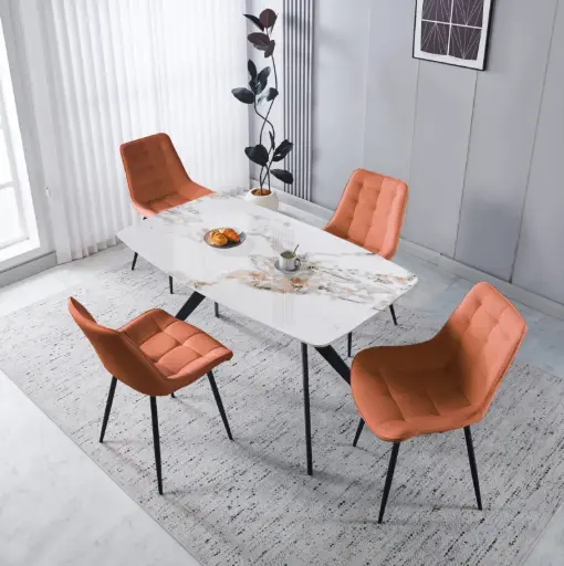 Dining Table + 4 Chairs
